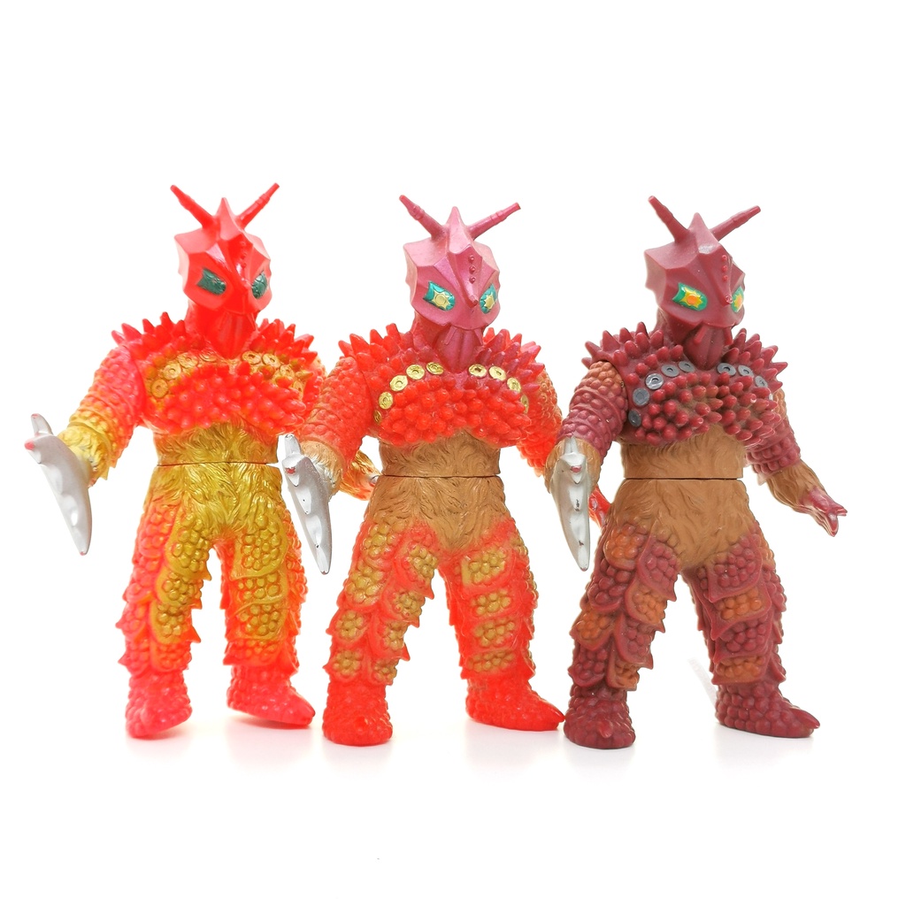 Pre Owned Bandai 6.5 inch UMS Giant Yapool Ultraman Kaiju Monster Alien ...