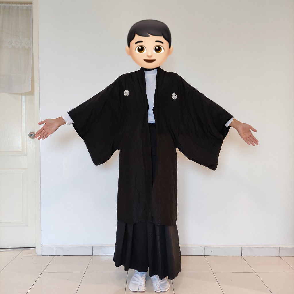 Japan Black Long Kimono Long Sleeve with Japanese crests Umemon Maru ni ...