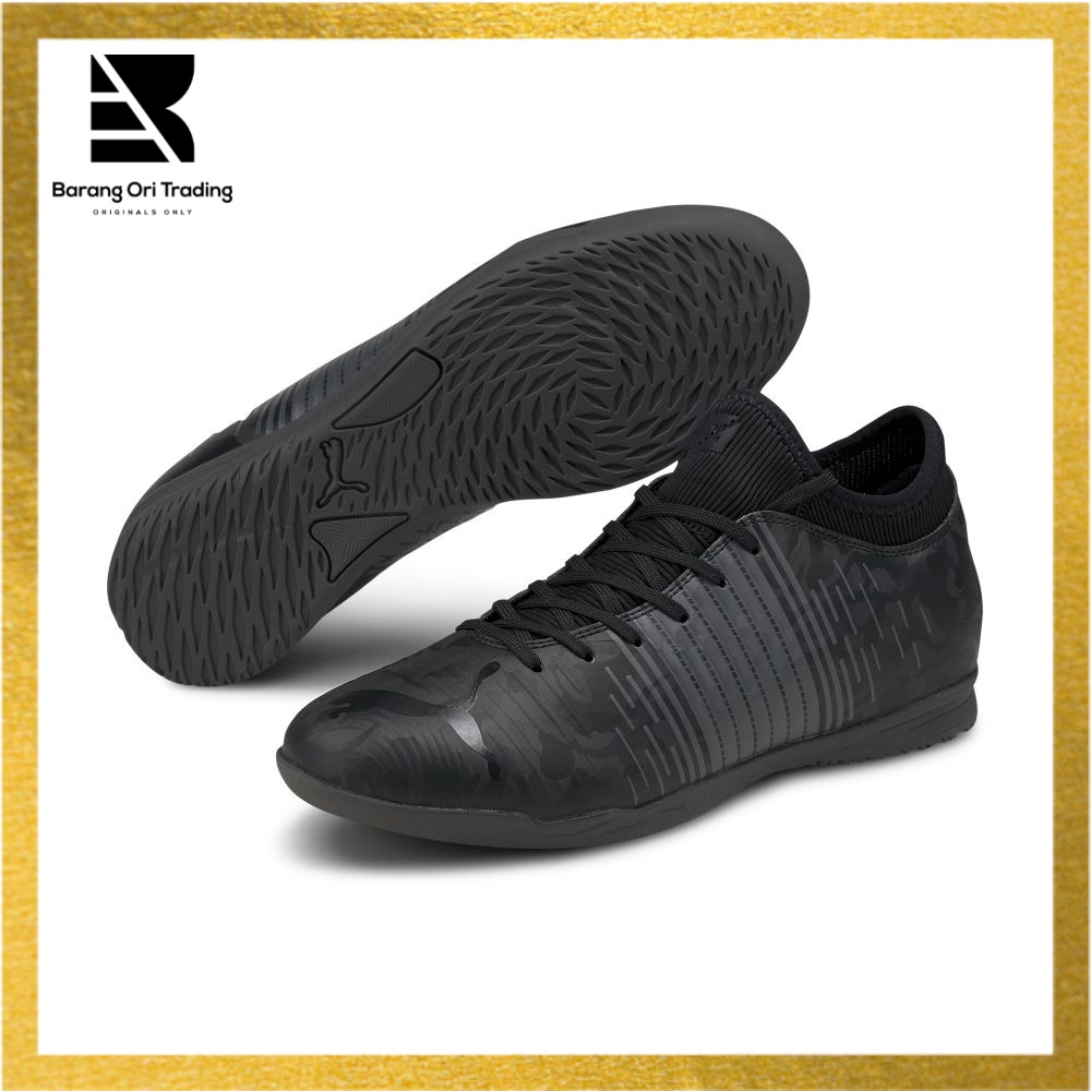 Black futsal clearance boots