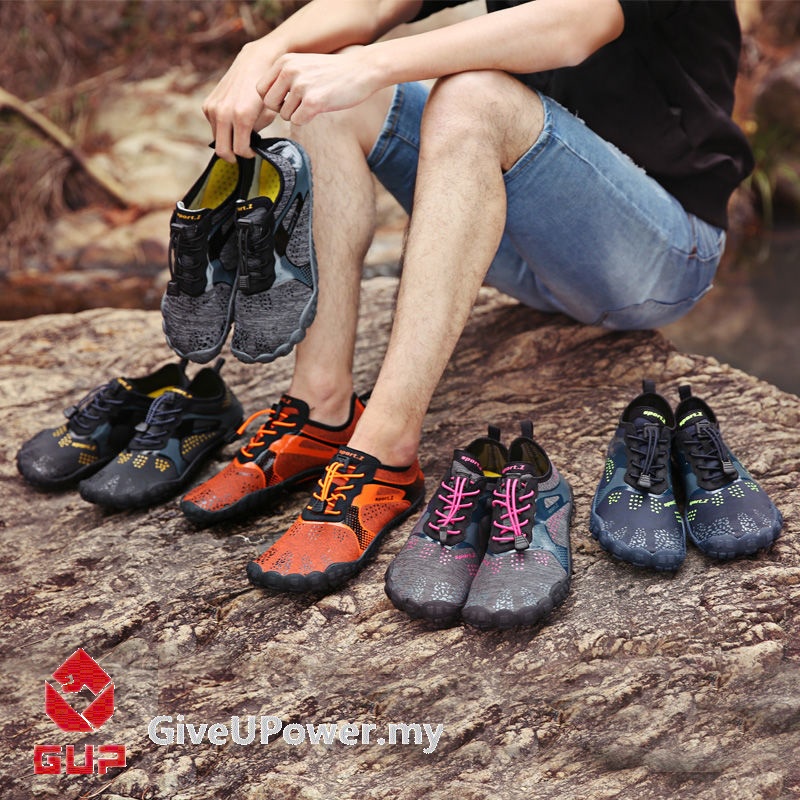 Aqua shoes best sale for hiking