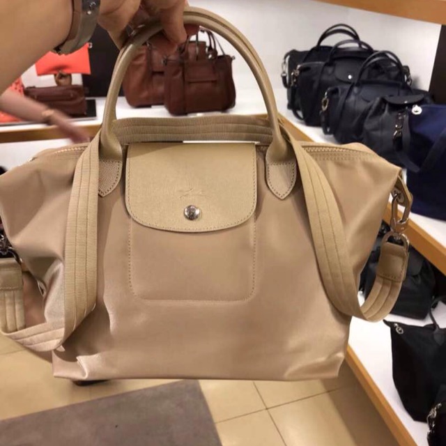 Longchamp bag store price malaysia