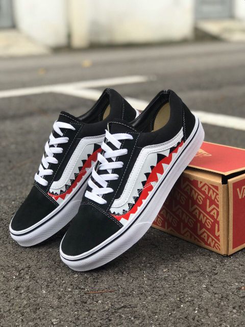 Vans old school Shark edition Shopee Malaysia