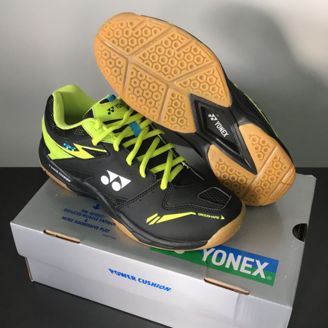 Yonex power store cushion 55