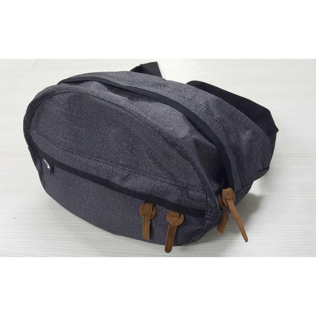 OAKLEY Quality Crossbody Sling Bag (Original) LIMITED STOCK Shopee