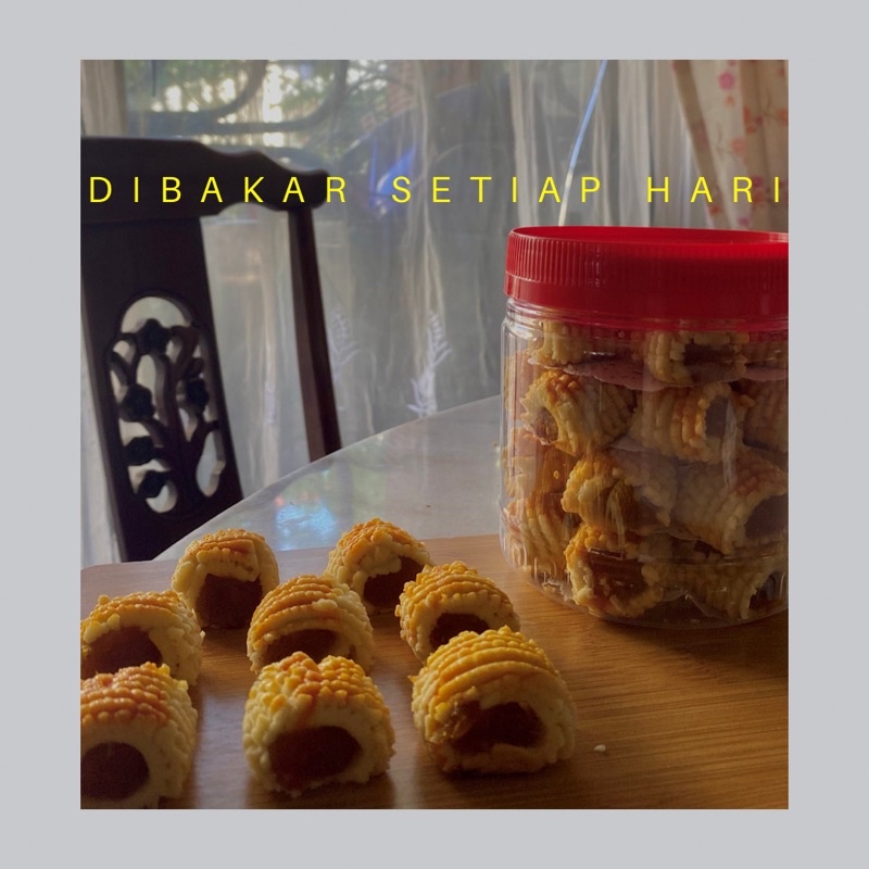 Tart nenas Tart Cadburry dairy milk homemade , using pure butter and ...