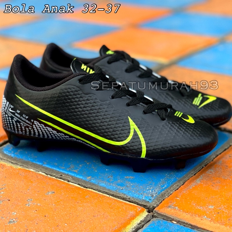 Small Children's Soccer Shoes Size 33 34 35 36 37 Elementary School junior Soccer Shoes Shopee