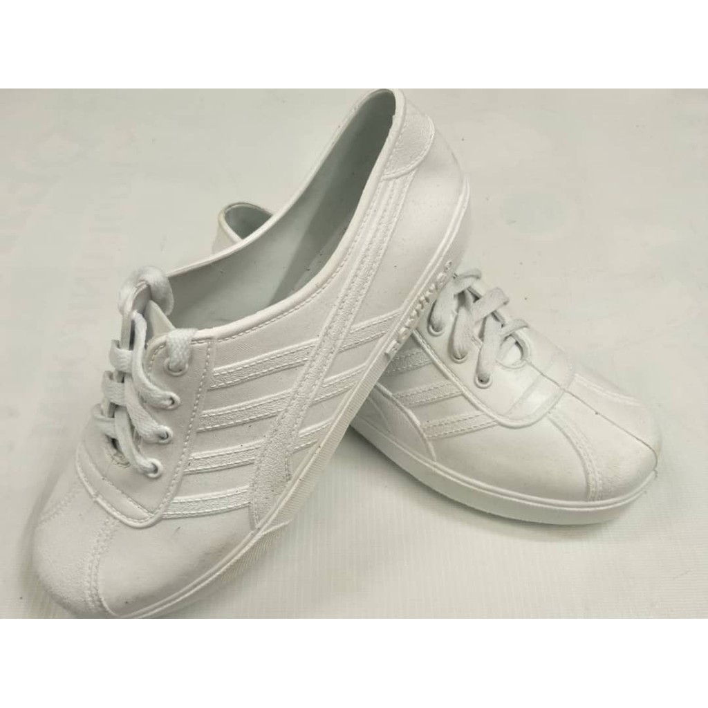 Kasut Getah Putih /Rubber Shoes Bowling /White Rubber Shoes | Shopee ...