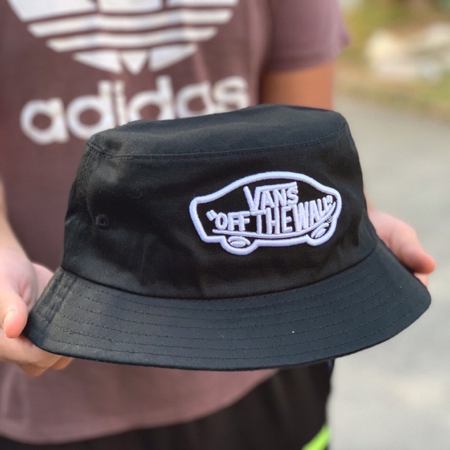 VANS OFF THE WALL BUCKET HAT