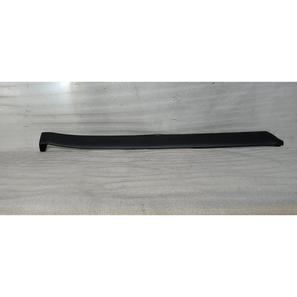 MERCEDES-BENZ W208 CLK REAR FENDER LOWER LEDGE MOULDING (ORIGINAL ...