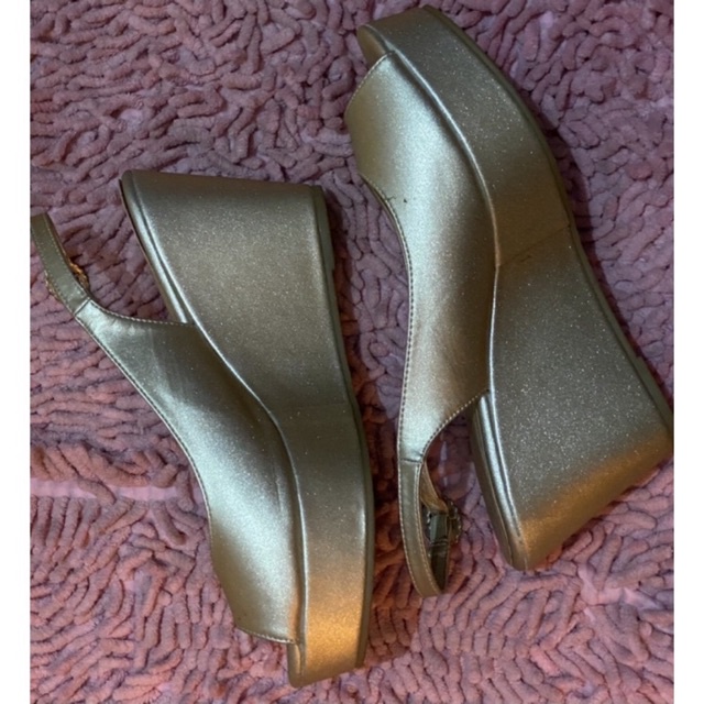 Wedges Vincci (Preloved) | Shopee Malaysia