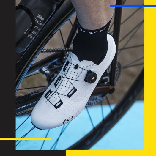 FIZIK TEMPO OVERCURVE R4 WIDE FIT CYCLING SHOES ROAD BIKES CARBON SOLE