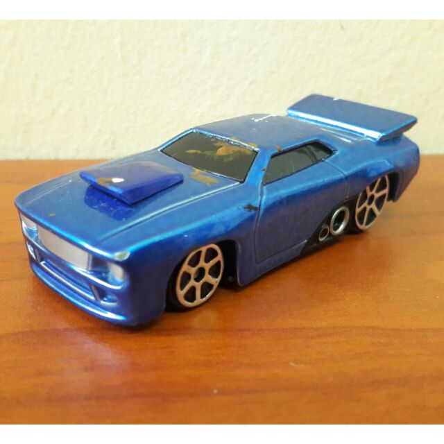 Maisto Slayer Blue Car