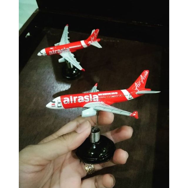 Airasia toy plane online