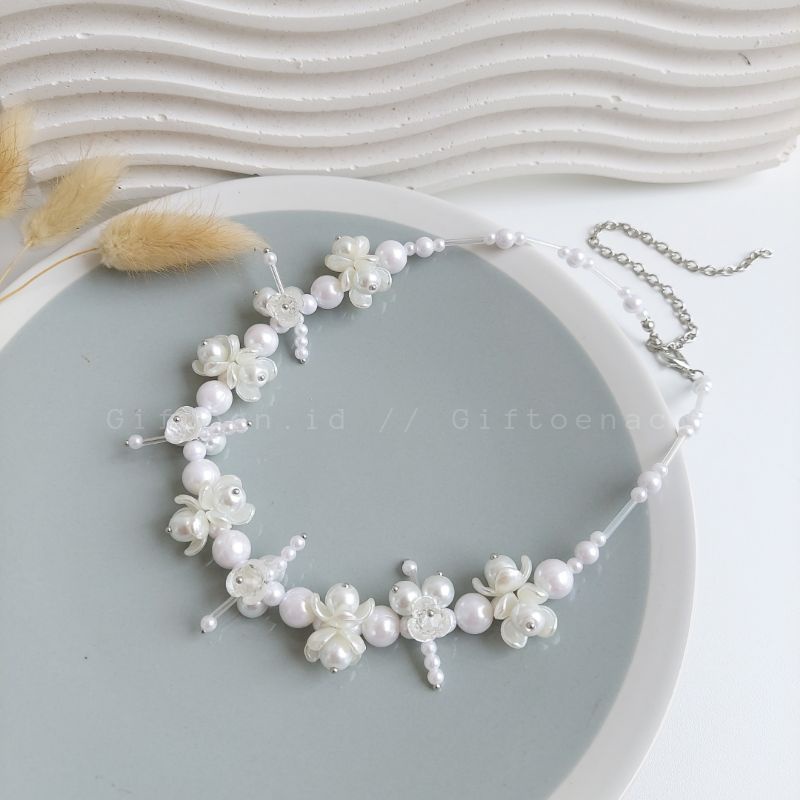 Crystal Necklace Part 2 by Giftoe Buttonscarves | Shopee Malaysia