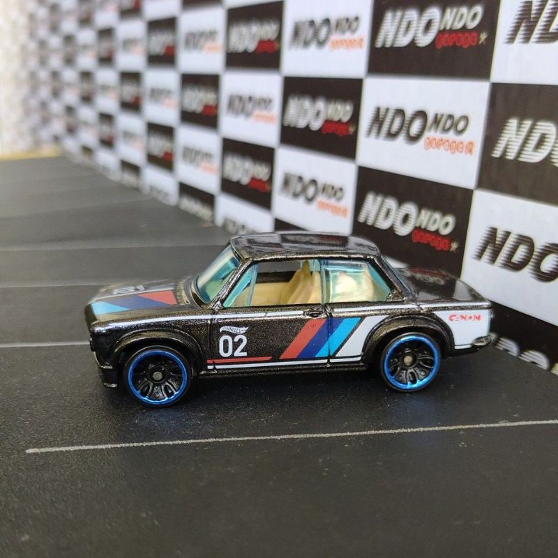 Hot Wheels BMW 2002 Black New Loose Giftpack - 2020 Car Meet | Shopee ...