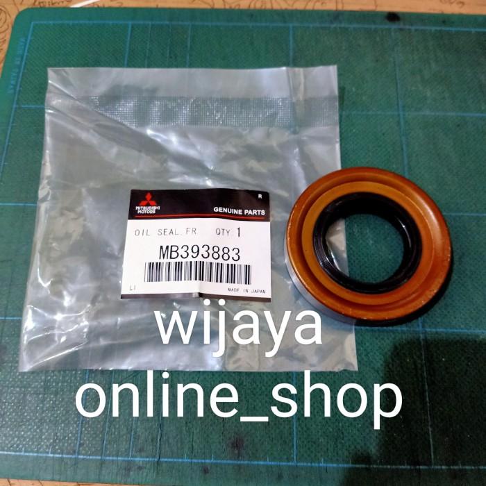 Oil seal Front drive shaft cv joint mitsubishi strada triton MB393883 ...