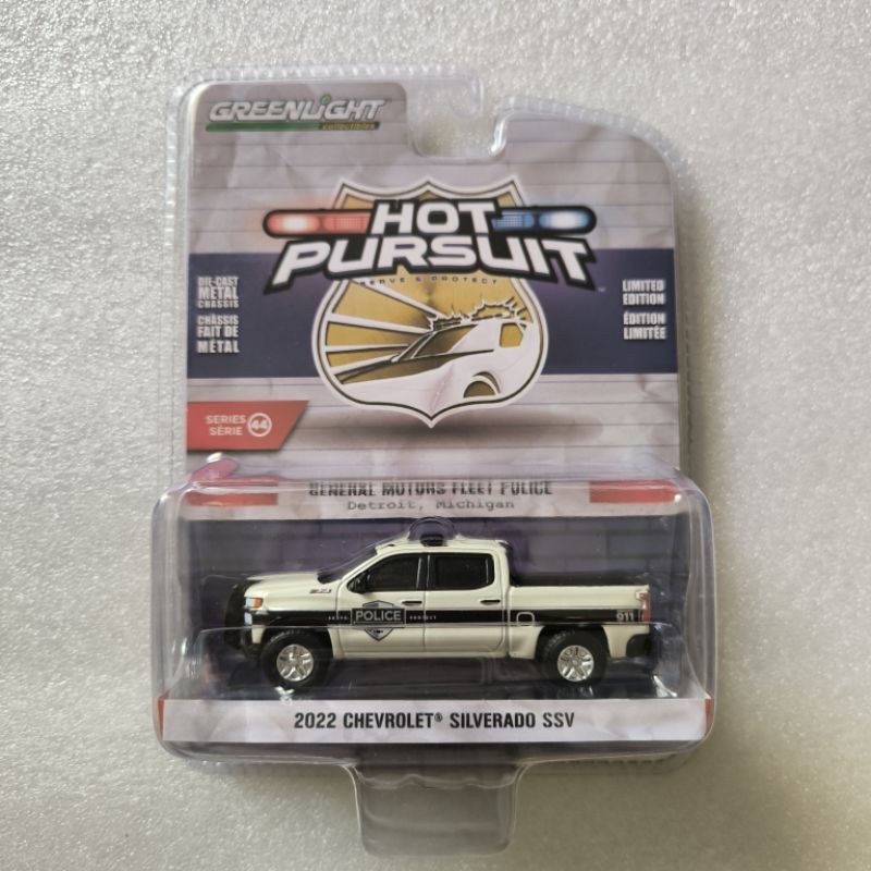 Greenlight Hot Pursuit 44 2022 Chevrolet Silverado Ssv General Motors