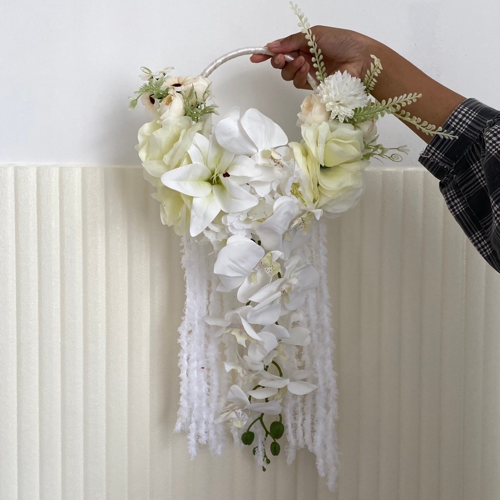(READY) Wedding Hand Bouquet Hanging Cascade Wedding Flower Bouquet ...