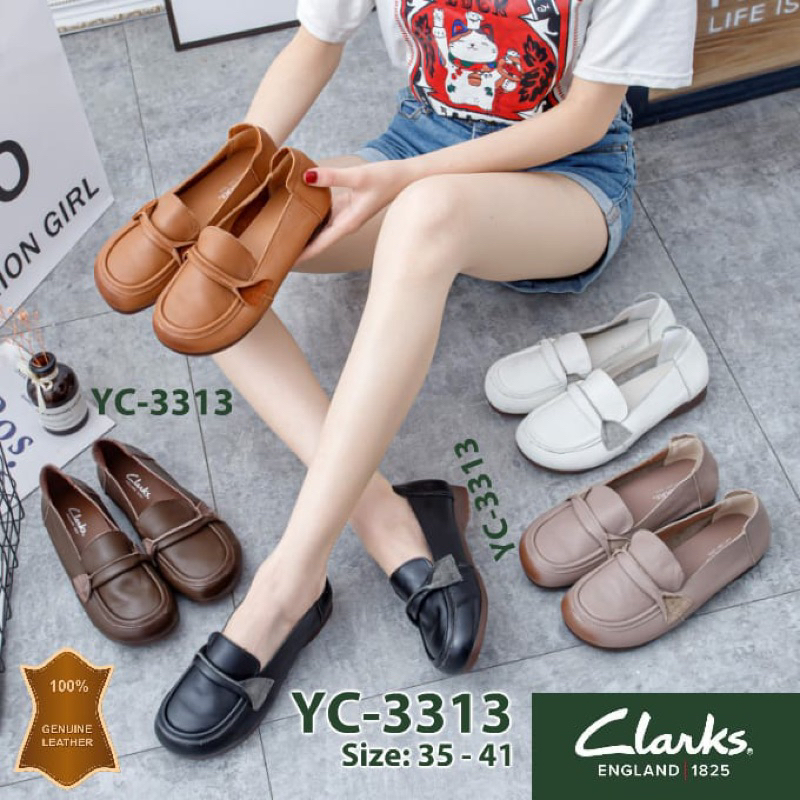 Clarks tan sale shoes womens