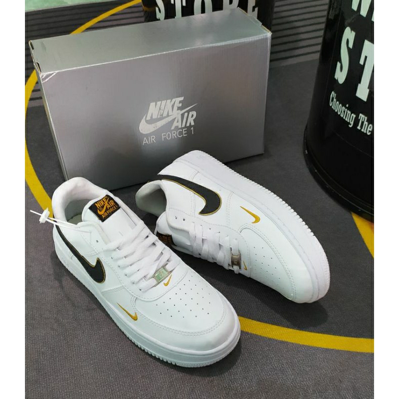(Barcode) Air Force 1st White Shoes Made in Vietnam - AF1 Import ...
