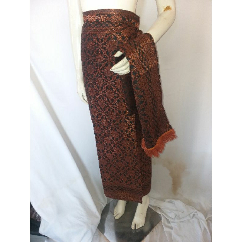 shawl lilit