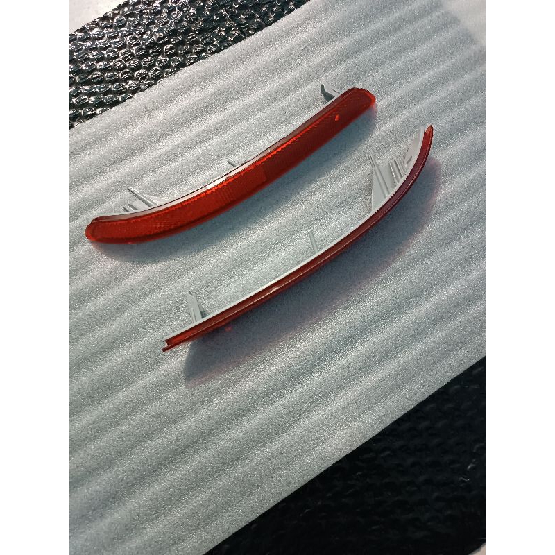 Original reborn innova rear bumper reflector light | Shopee Malaysia