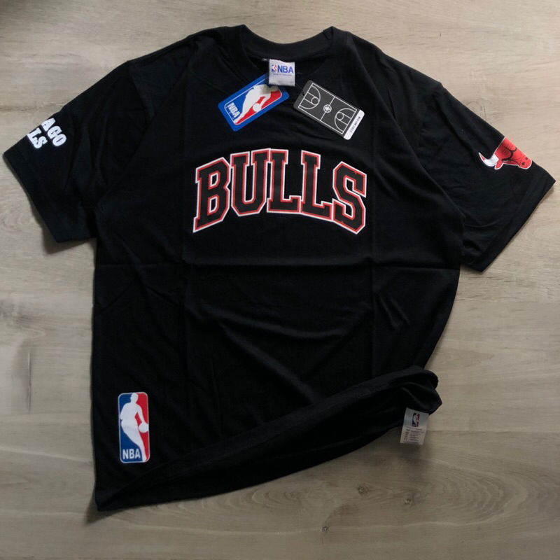 Chicago Bulls TShirt Chicago Basketball TShirt Men's Bulls Shirt