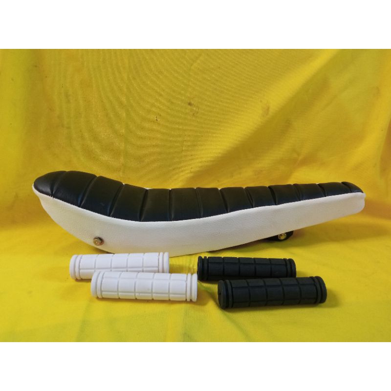 PUTIH HITAM Sedel Bananaseat Lowrider 20 Handgrip Black and White ...