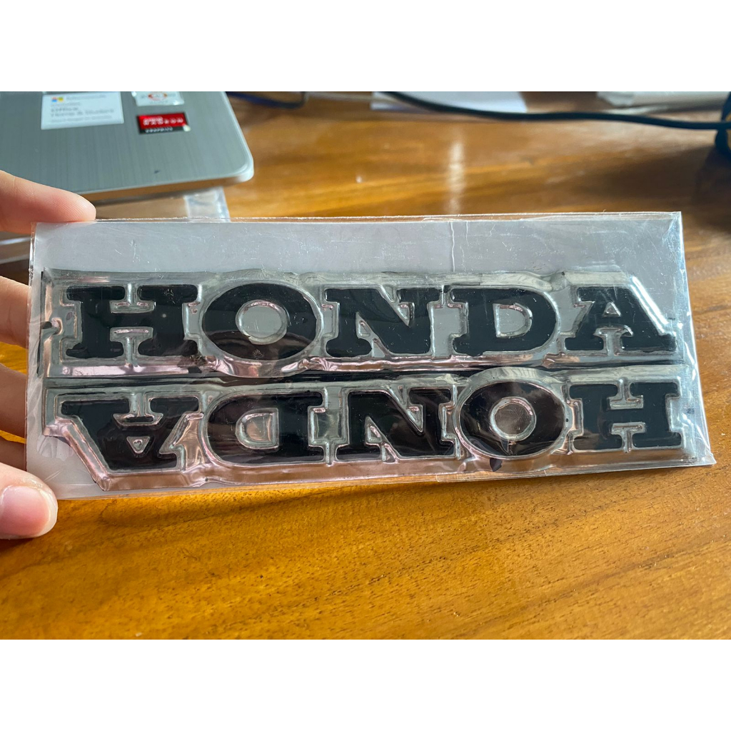 Honda Cb125 Tank Emblem Good Plate Material Shopee Malaysia