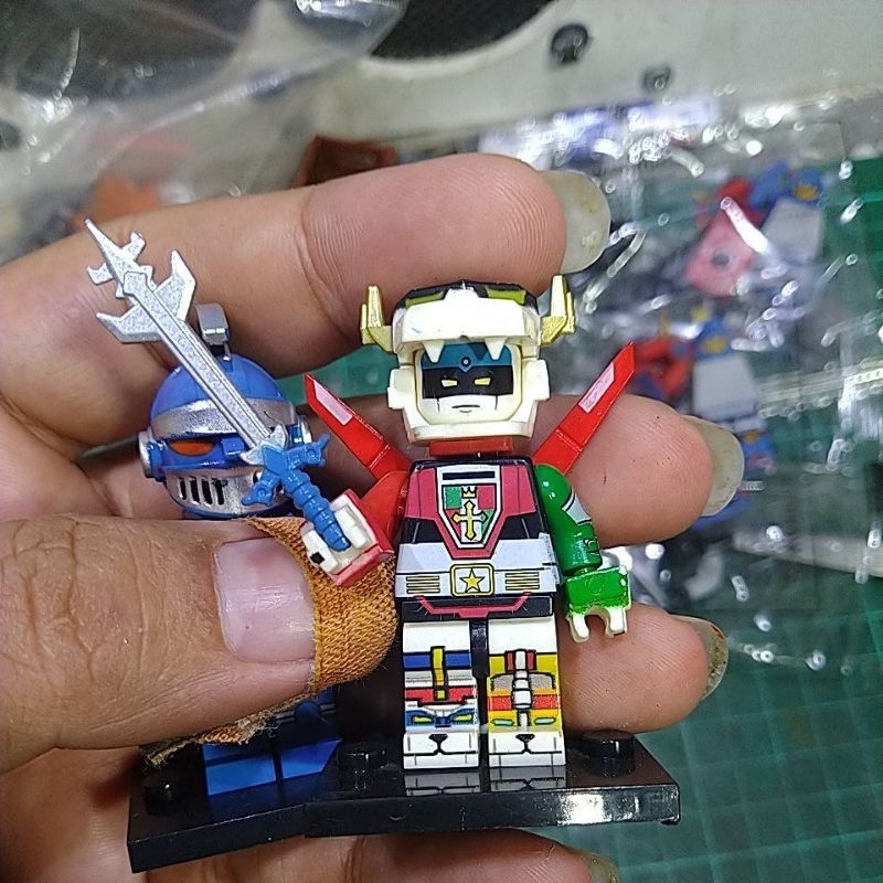 Lego golion go lion voltron minifig mini figure kws | Shopee Malaysia