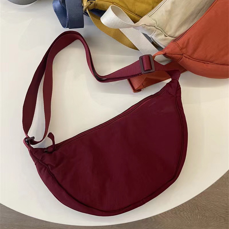 Uniqlo mini Sling bag Shopee Malaysia