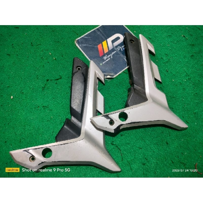 Original Honda CS1 left and right pivot Cover used from motorbikes ...