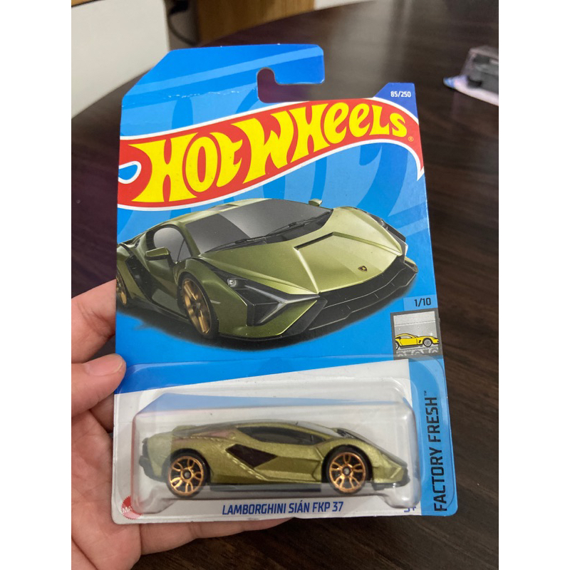 Hotwheels Hot Wheels Diecast Lamborghini Sian Fkp 37 Green Shopee Malaysia