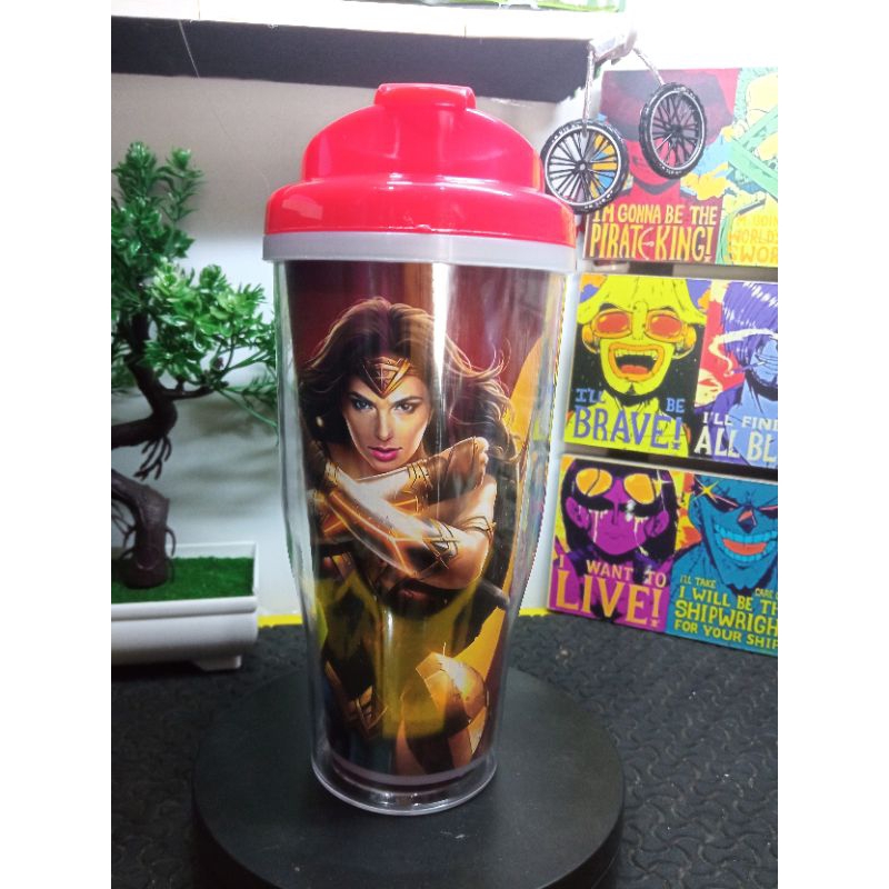 Tumbler, A Place To Drink wonder woman Character That Is Going viral ...