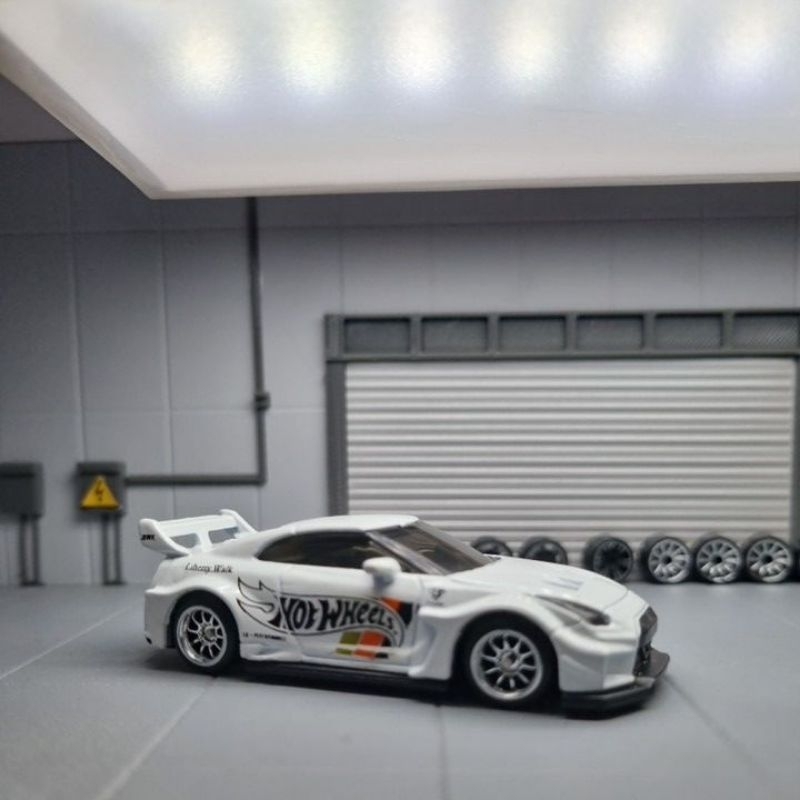 Hot WHEELS NISSAN R35 LBWK | Shopee Malaysia