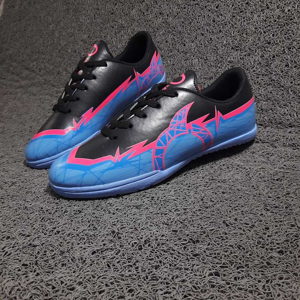 Catalyst RAIDEN Children's FUTSAL Shoes | Shopee Malaysia