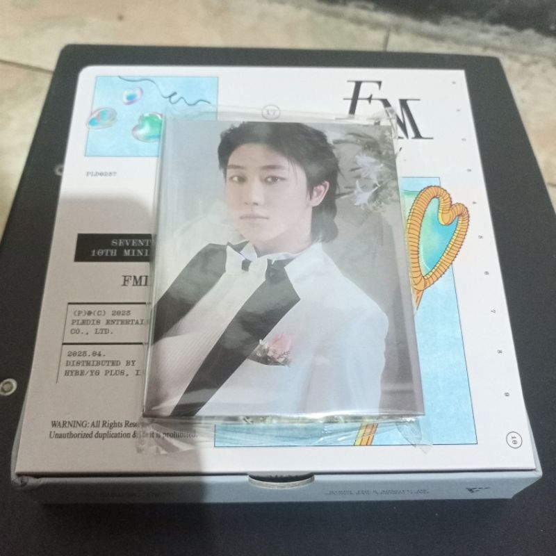 Set Completo De Photocards De SEVENTEEN THE8 FML QUILATES Versión - 4 Fotos + 24 Piezas + Carpeta