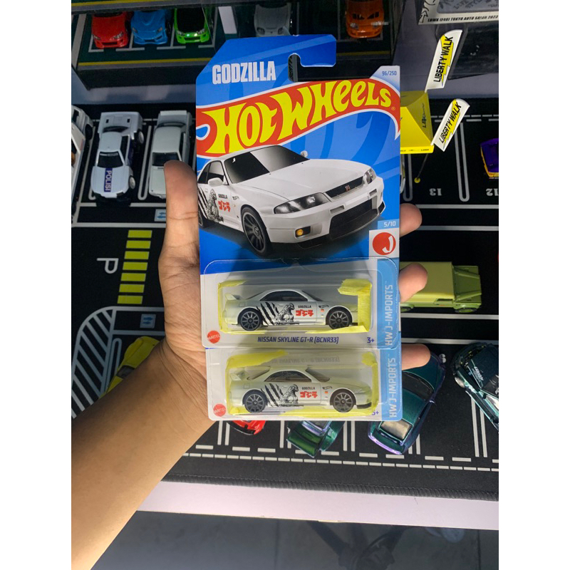 PUTIH Hot Wheels Nissan Skyline GT-R BCNR33 Godzilla White D 2024 ...