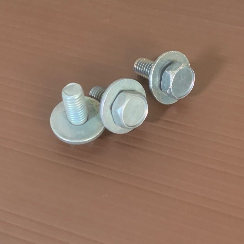 (Pack Of 50pcs) DEX YAMAHA MIO Bolts/ Footrest Bolts/ BORDAS Bolts/ 10