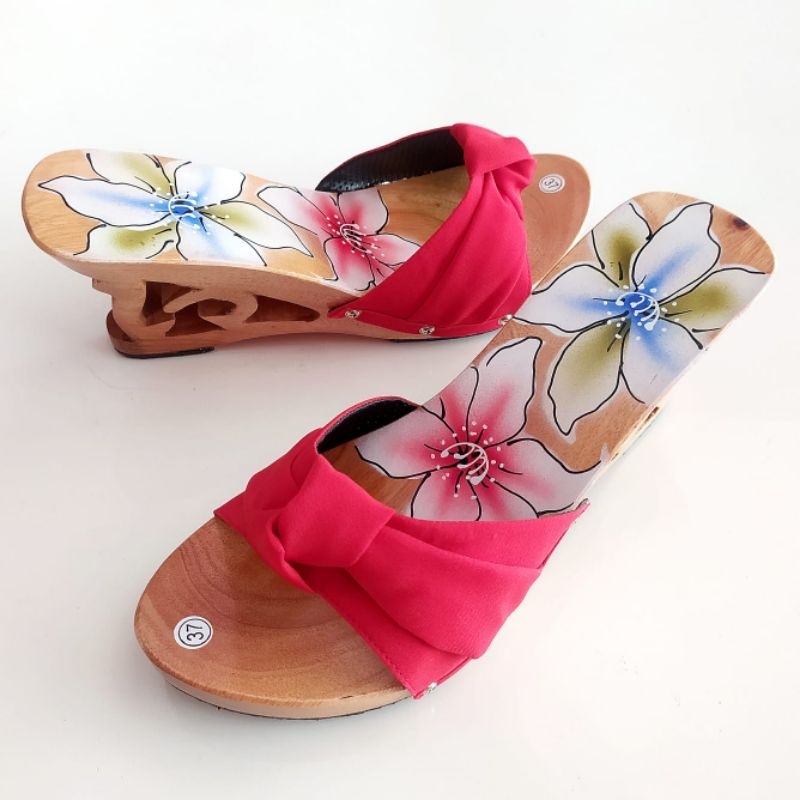Kelom geulis airbrush wooden sandals/kelom geulis airbrush/ kelom ...