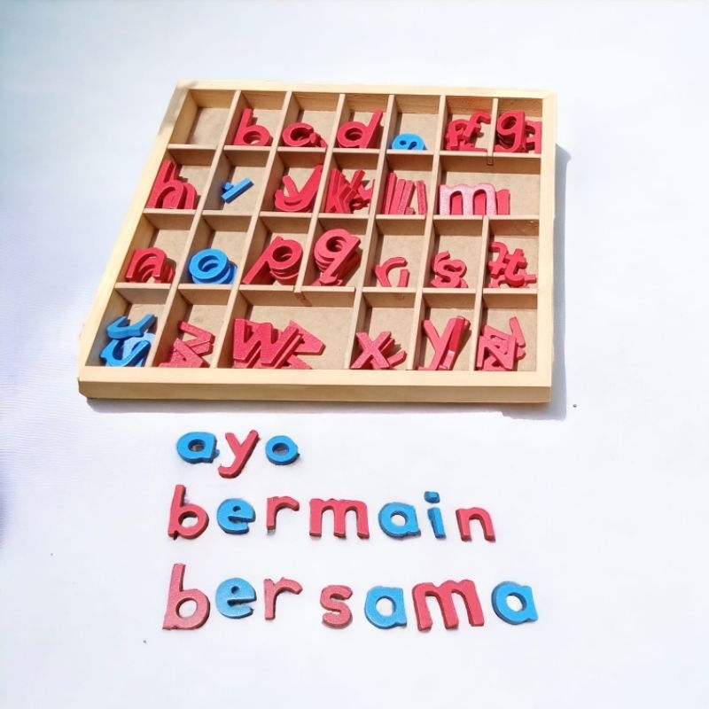 Movable Educational Toys Montessori Alphabet Letters Box with lid ...
