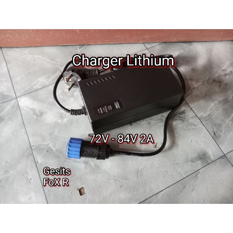 Gesits Fox R low Watt 72V 2A Charger | Shopee Malaysia