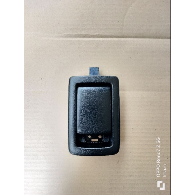 ORIGINAL INNOVA ZENIX MIDDLE SEAT SET PULL HANDLE | Shopee Malaysia