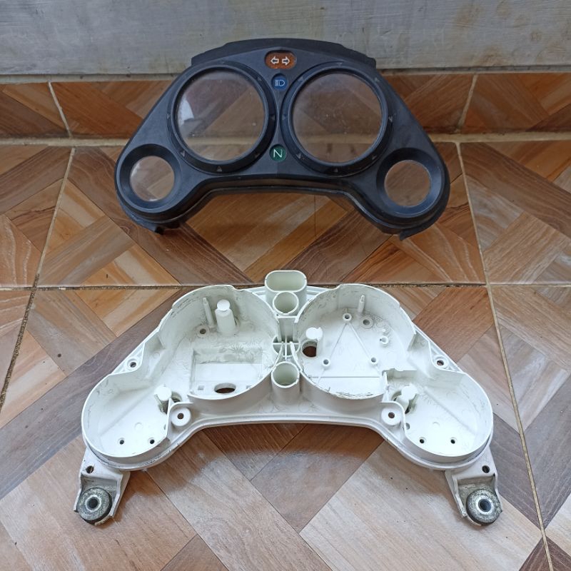 spedo cb 150 r