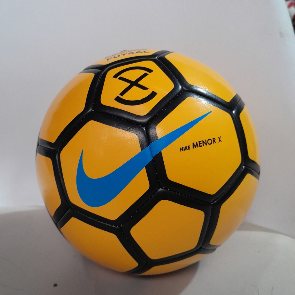 Nike menor x futsal ball review best sale