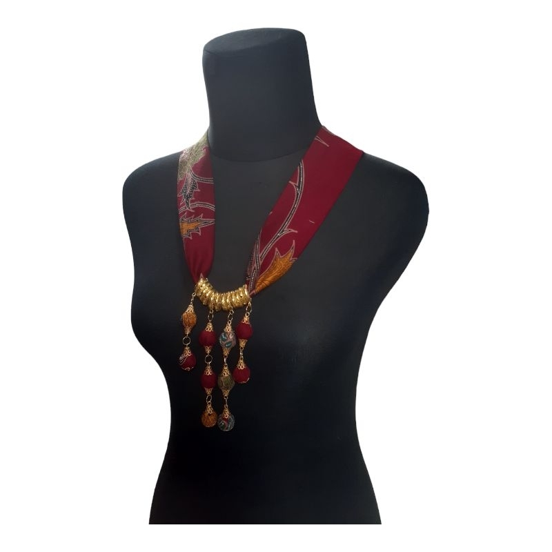 Maroon tassel necklace clearance