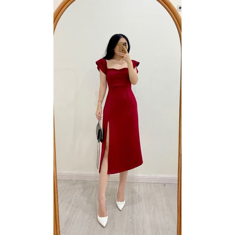 black bodycon off shoulder dress with plunging neckline Women's Black Bodycon Off Shoulder with Sweetheart Neckline Dress