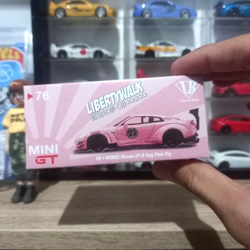 Custom Box 76 Nissan GT-R R35 LBWK Pink Pig MiniGT | Shopee Malaysia