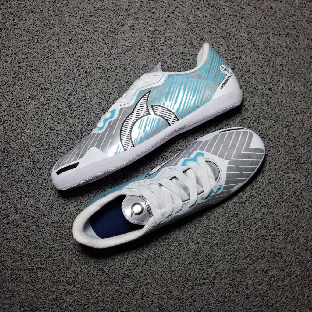 Latest !!! Ortuseight Catalyst Raiden Cyan Black Lime Futsal Children's ...