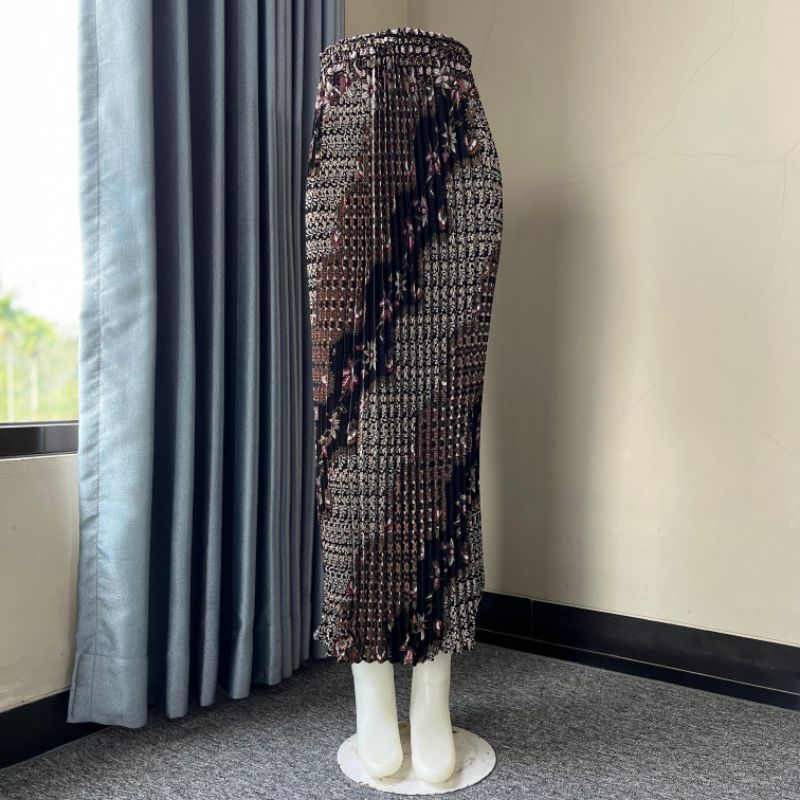 Batik Pleated Skirt Pleated Skirt Pleated Skirt With kebaya Bottoms ...